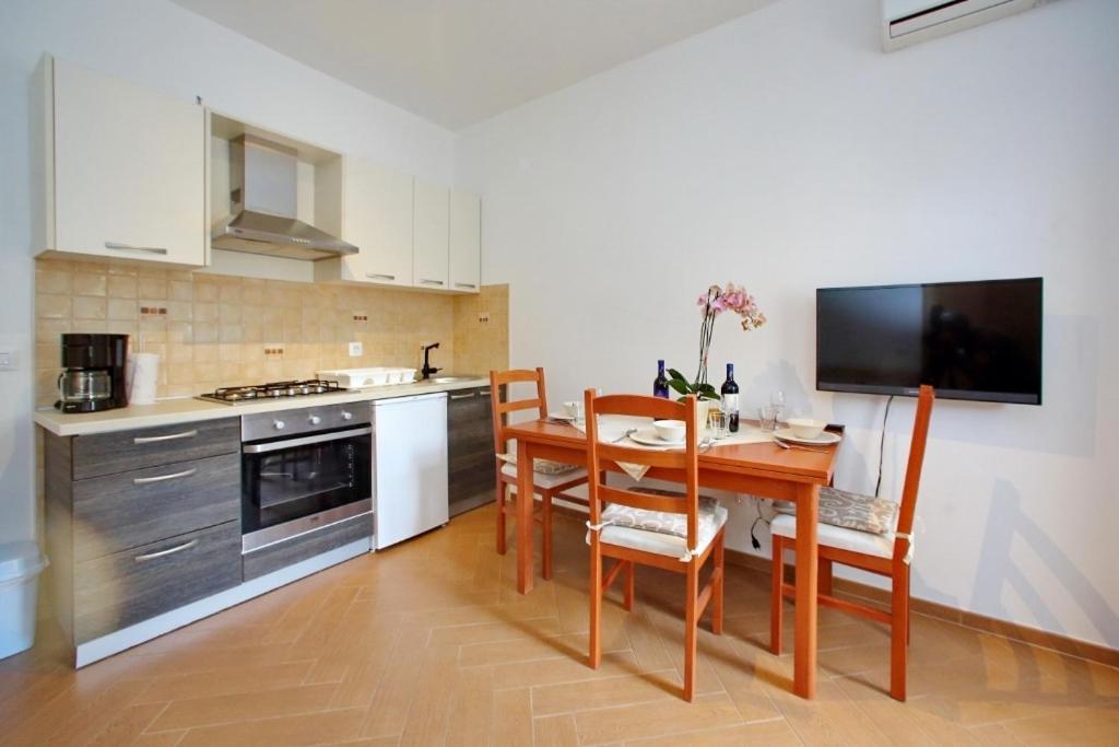 Apartments With A Parking Space Sukosan, Zadar - 16641 Exterior foto